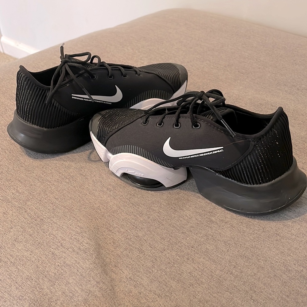 Nike Air Zooms, black!